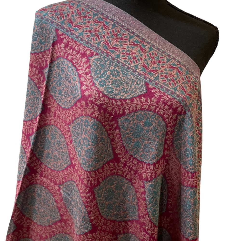 Kani Pasmhina Shawl